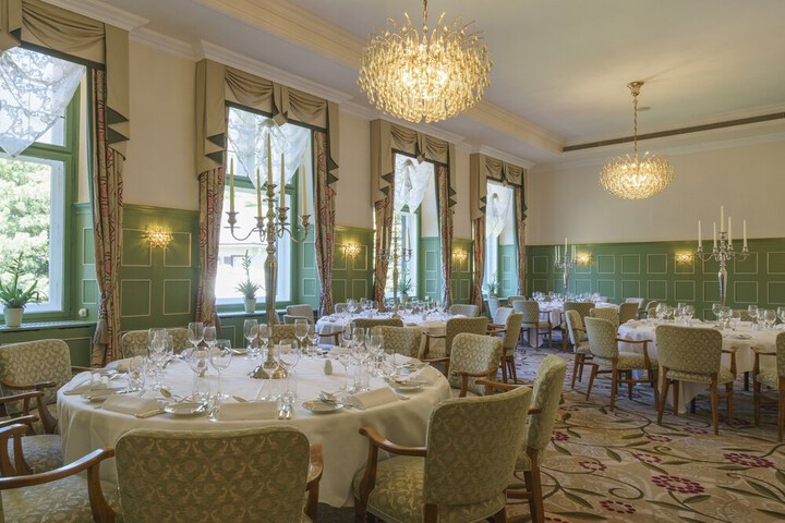 Ballroom/Hall 179 of 233