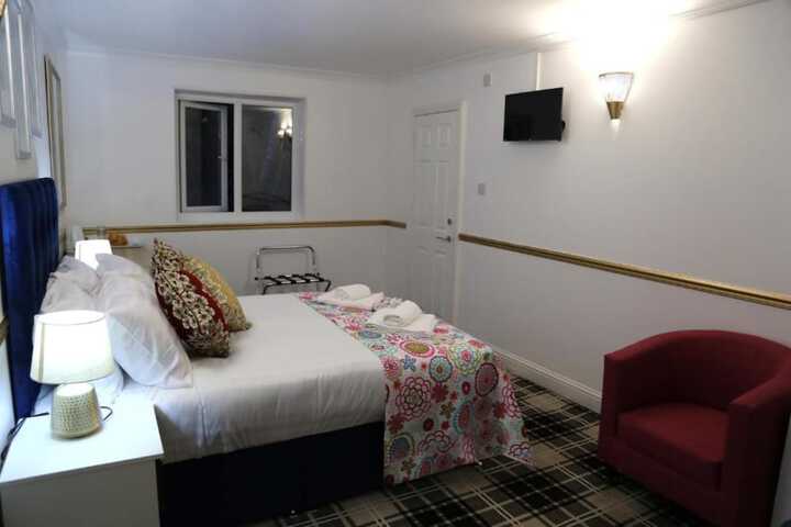 Room 12 of 20