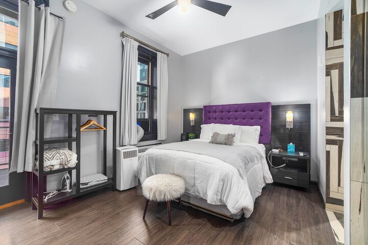 Room 21 of 53