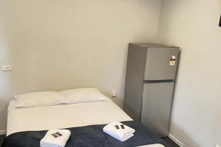 Room 3 of 12