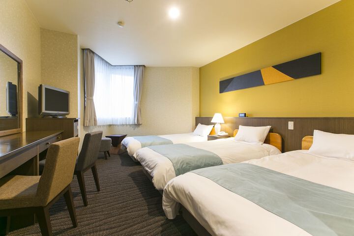 Room 14 of 50