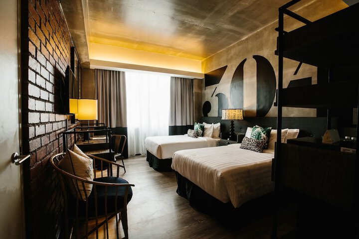 Room 19 of 47