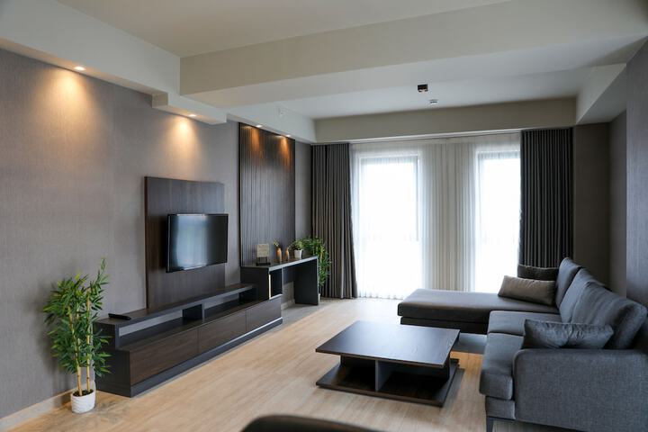 Room 3 of 42