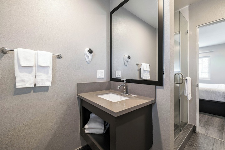 Clean Restrooms