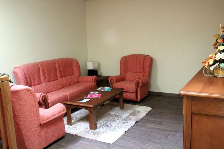 Room 14 of 32