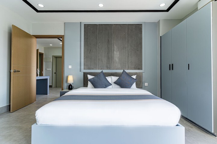 Room 7 of 57