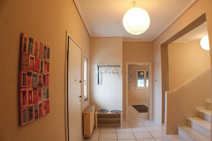 Room 10 of 21