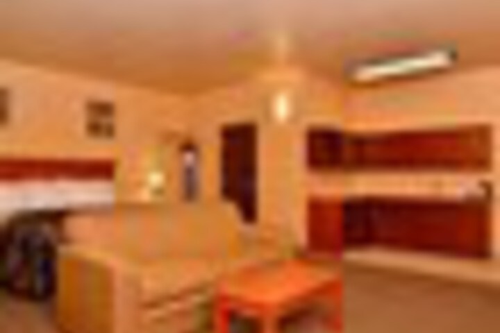 Room 14 of 78