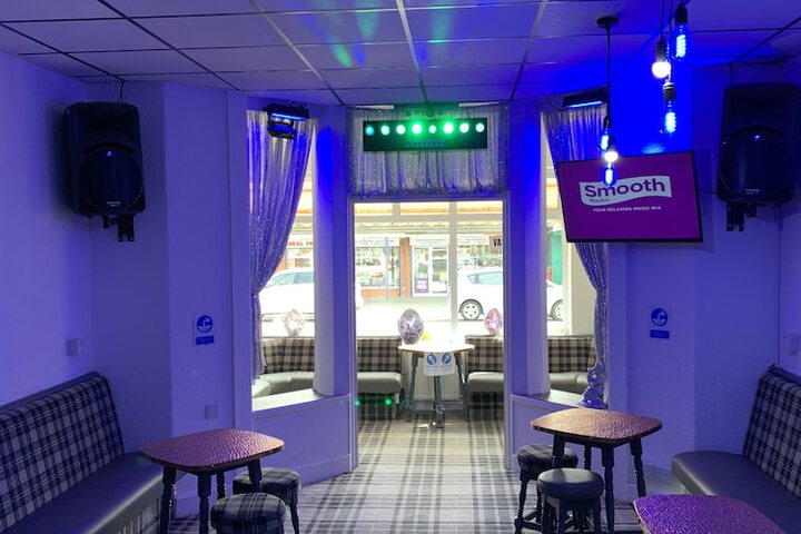 Lounge 117 of 148