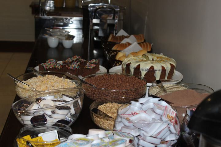 Dining 65 of 92