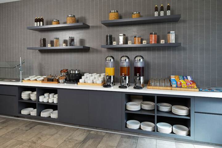Breakfast/Coffee Service 41 of 61