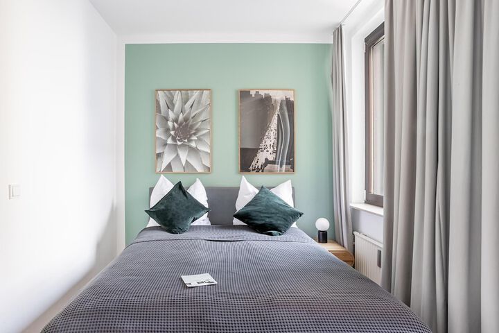 Room 15 of 49