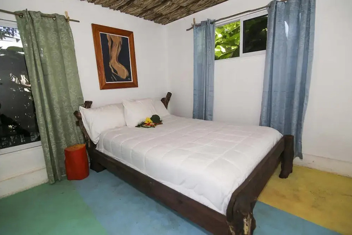 Room 4 of 39