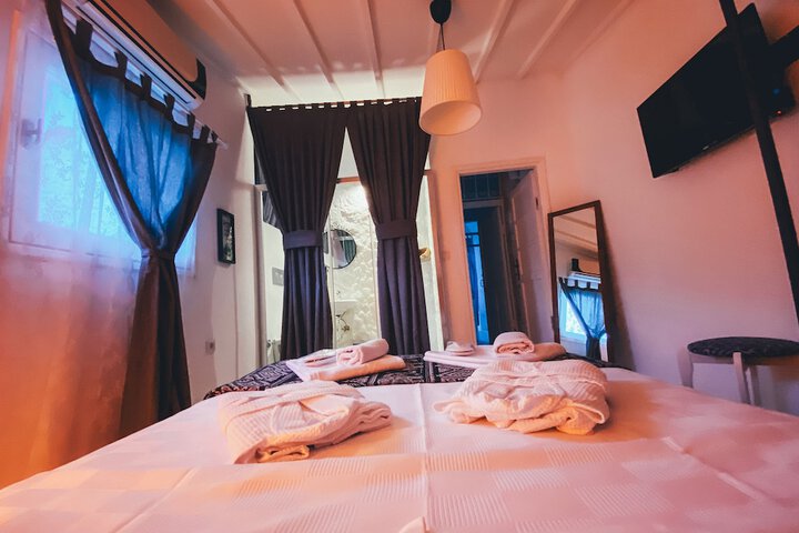 Room 35 of 79