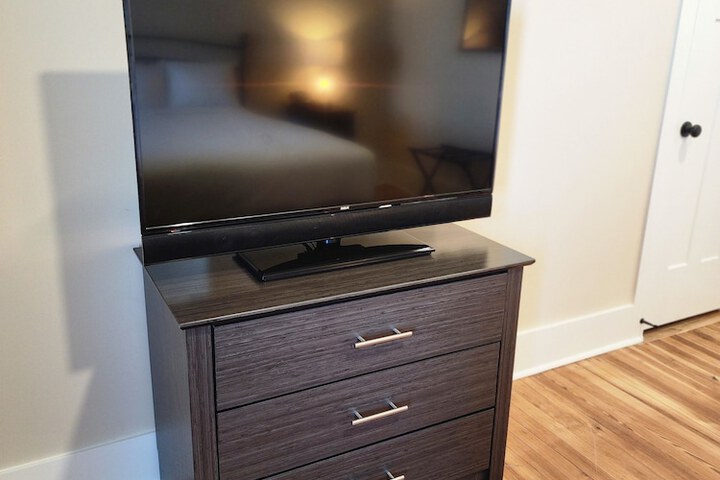 Room 10 of 26
