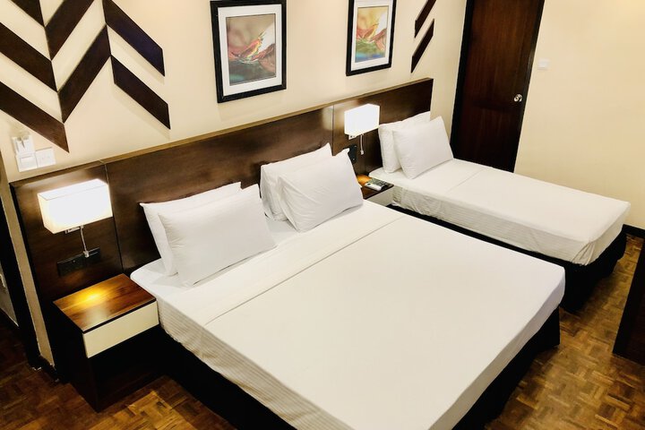 Room 30 of 66