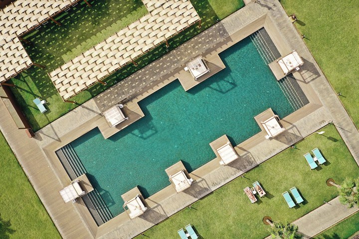 Pool 30 of 90