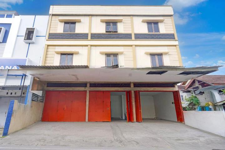 OYO 94774 Mulia House