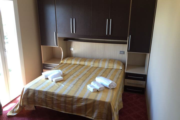 Room 14 of 69