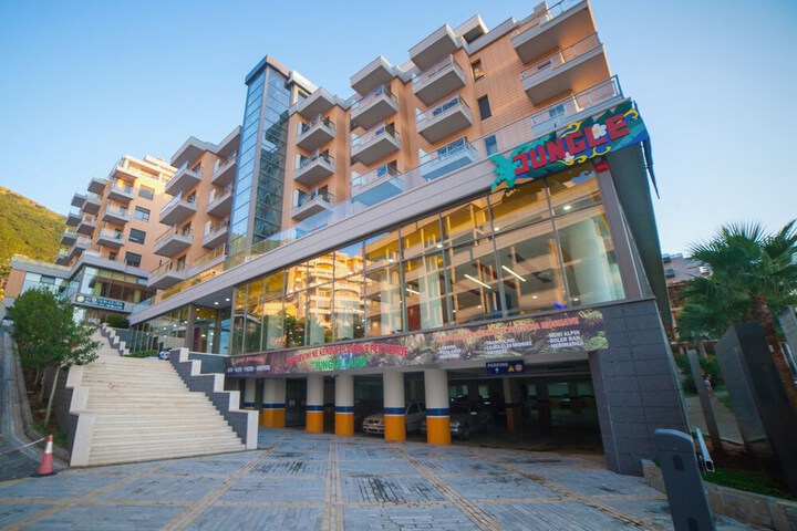 Hotel 80 of 84