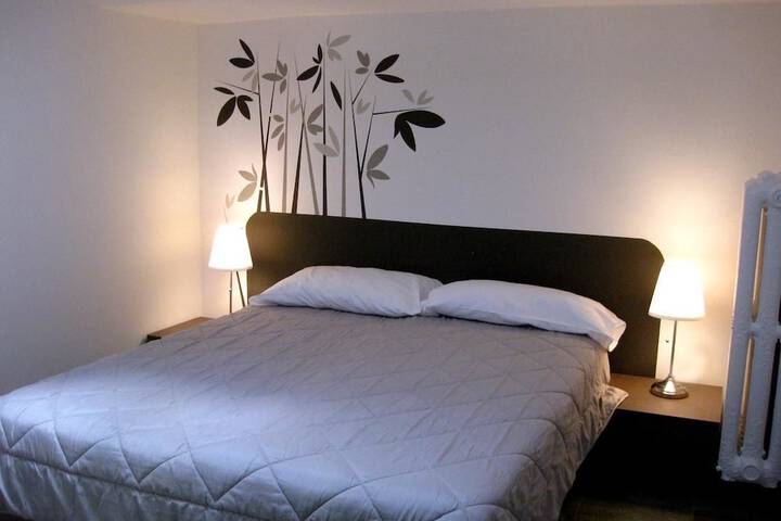 Room 6 of 38