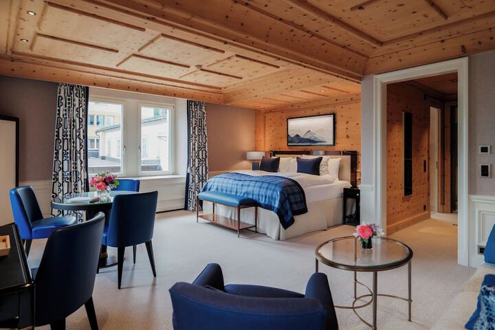 Room 46 of 208