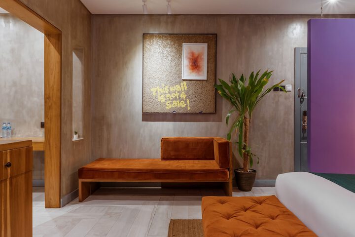 Room 26 of 61