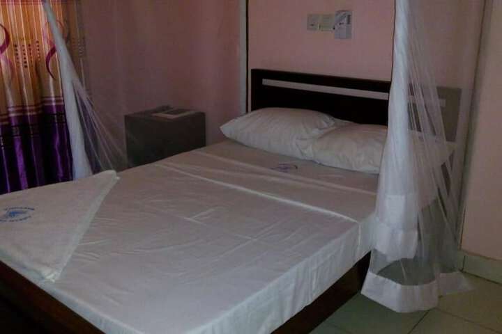 Room 6 of 51