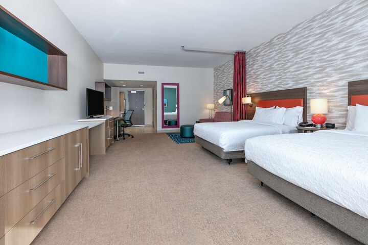Room 7 of 34