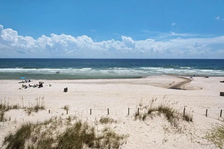 Beach 13 of 18