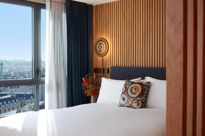 Room 70 of 168