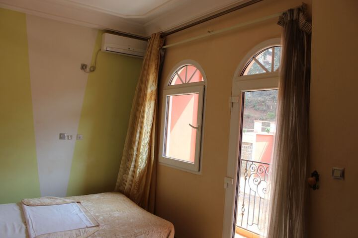 Room 7 of 42