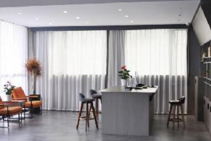 Sailing Fashion Hotel