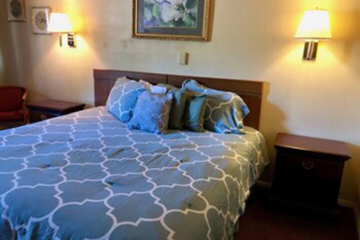 Room 11 of 26