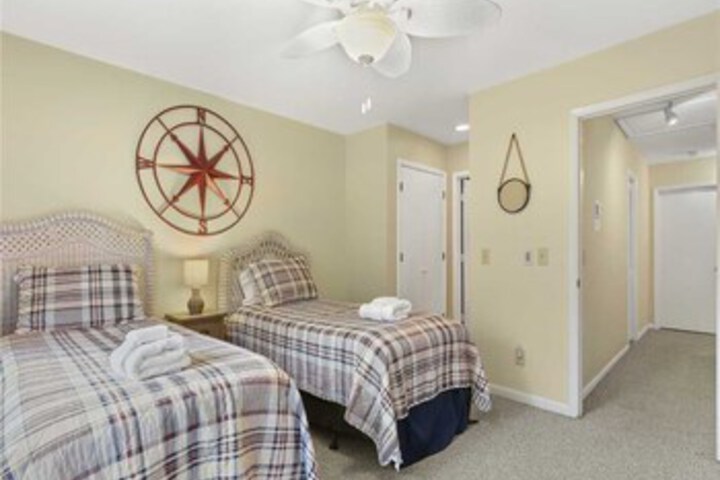 Room 40 of 43
