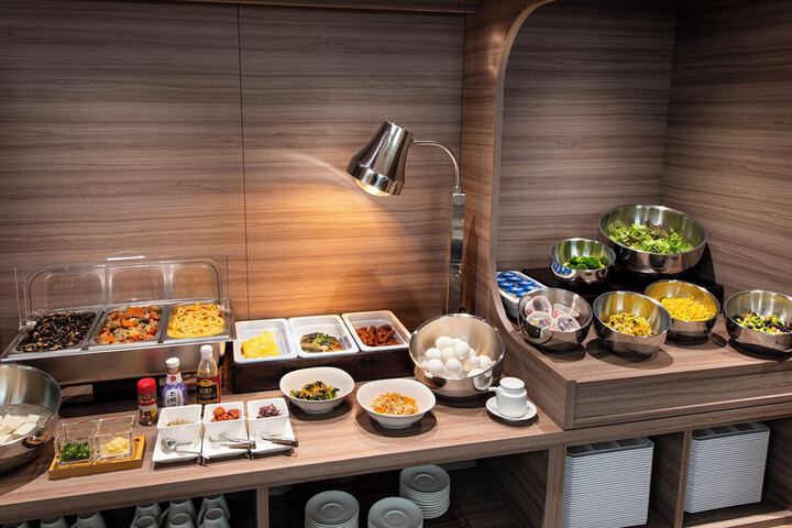Breakfast buffet