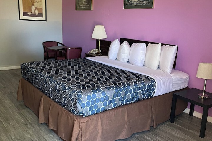 Room 56 of 91