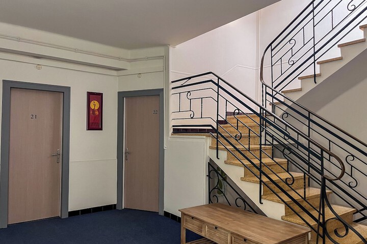 Hotel 74 of 80