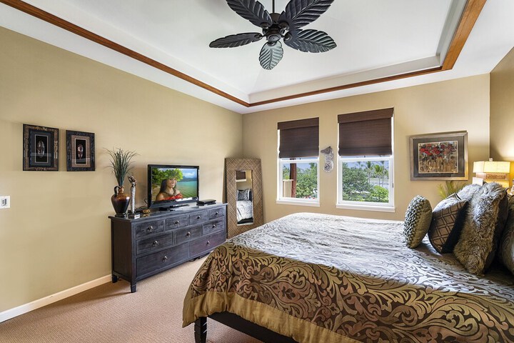 Room 3 of 44