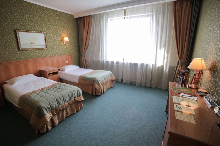 Room 4 of 47