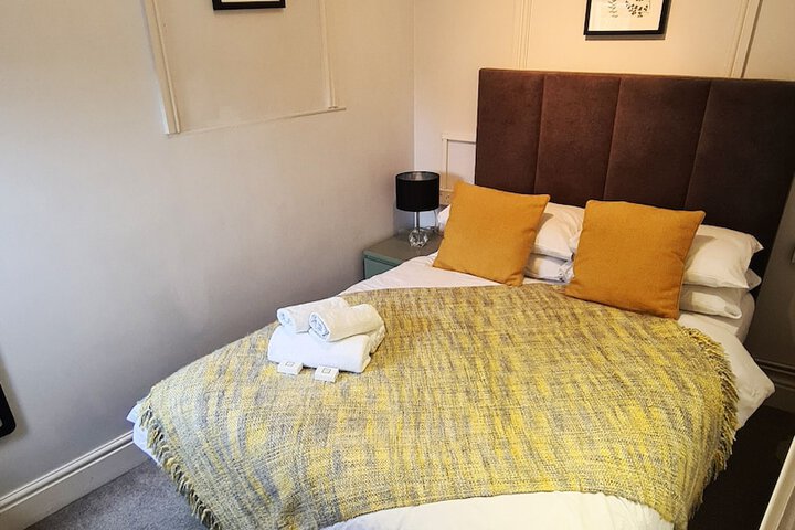 Room 8 of 50
