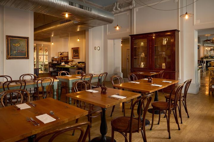 Breakfast/Coffee Service 62 of 131