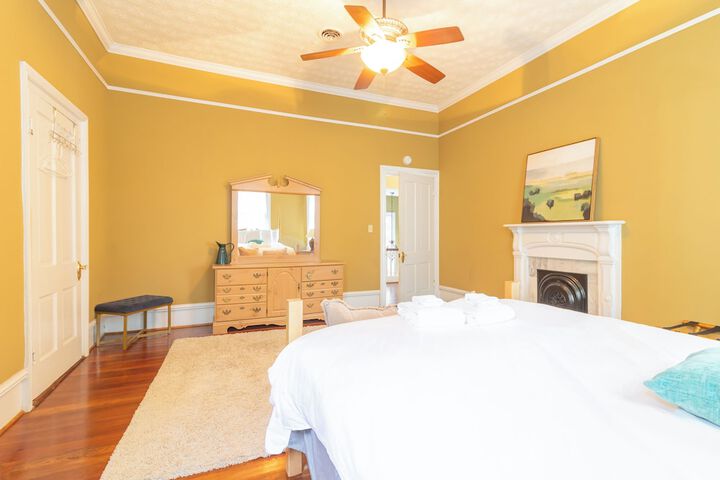 Room 10 of 55