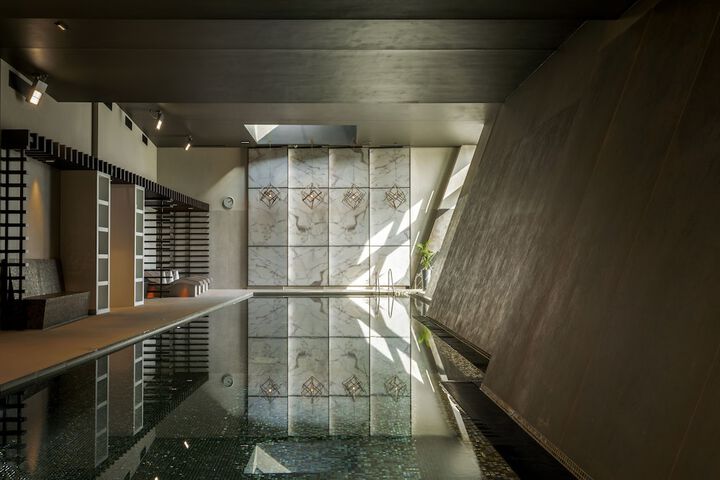 Pool Hotel