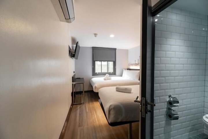 Room 38 of 59