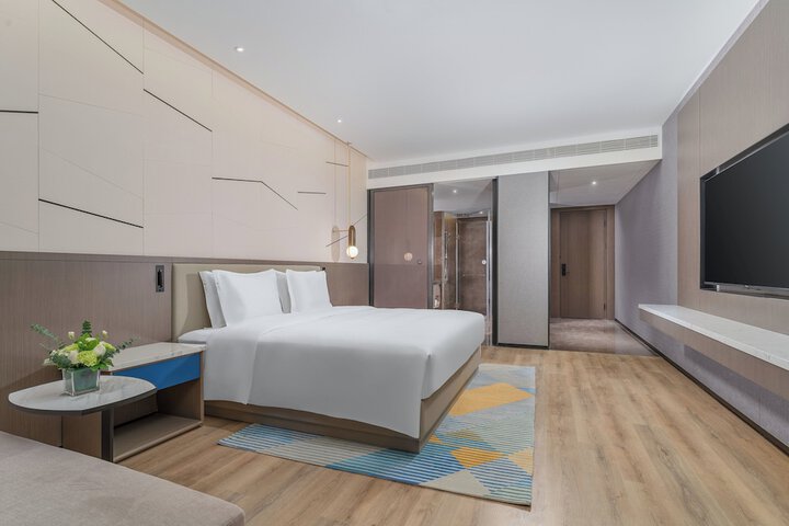 Room 6 of 45