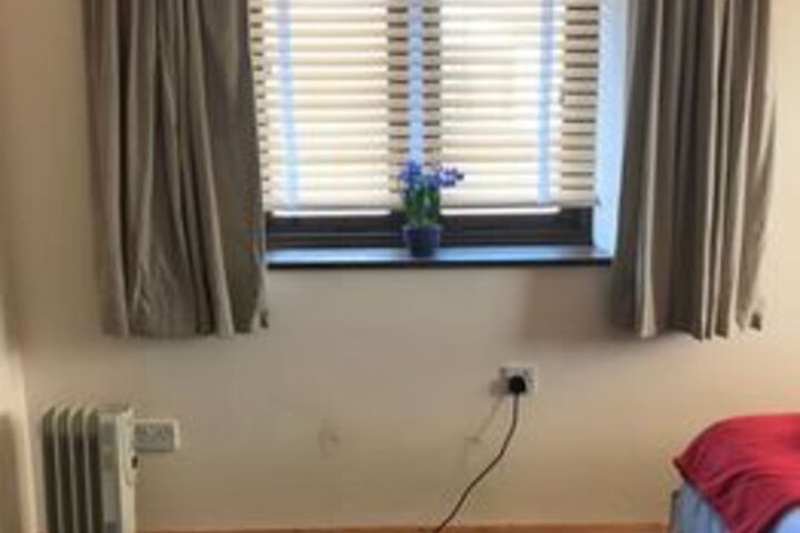 Room 6 of 13