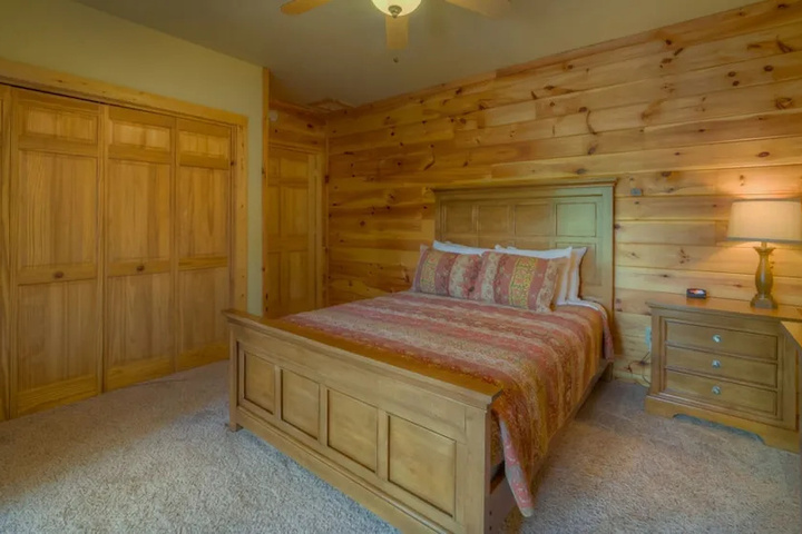 Room 3 of 8