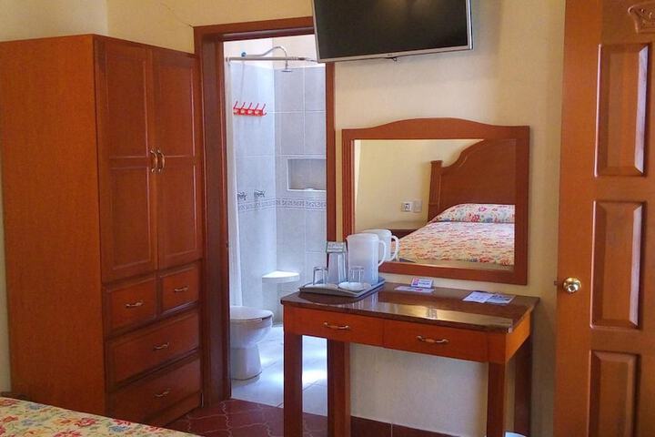 Room 9 of 50