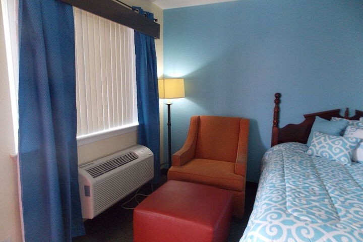 Room 22 of 128